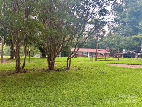 2740 Irene Bridge Highway Hickory Grove SC 29717