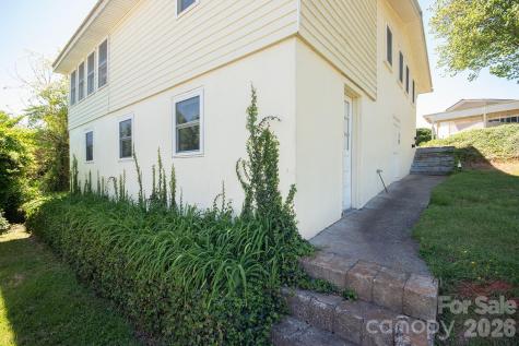 59 S Front Street Franklin NC 28734