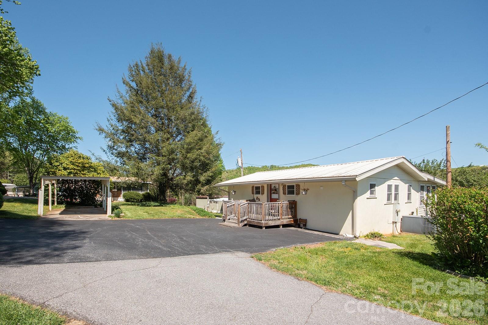 59 S Front Street Franklin NC 28734