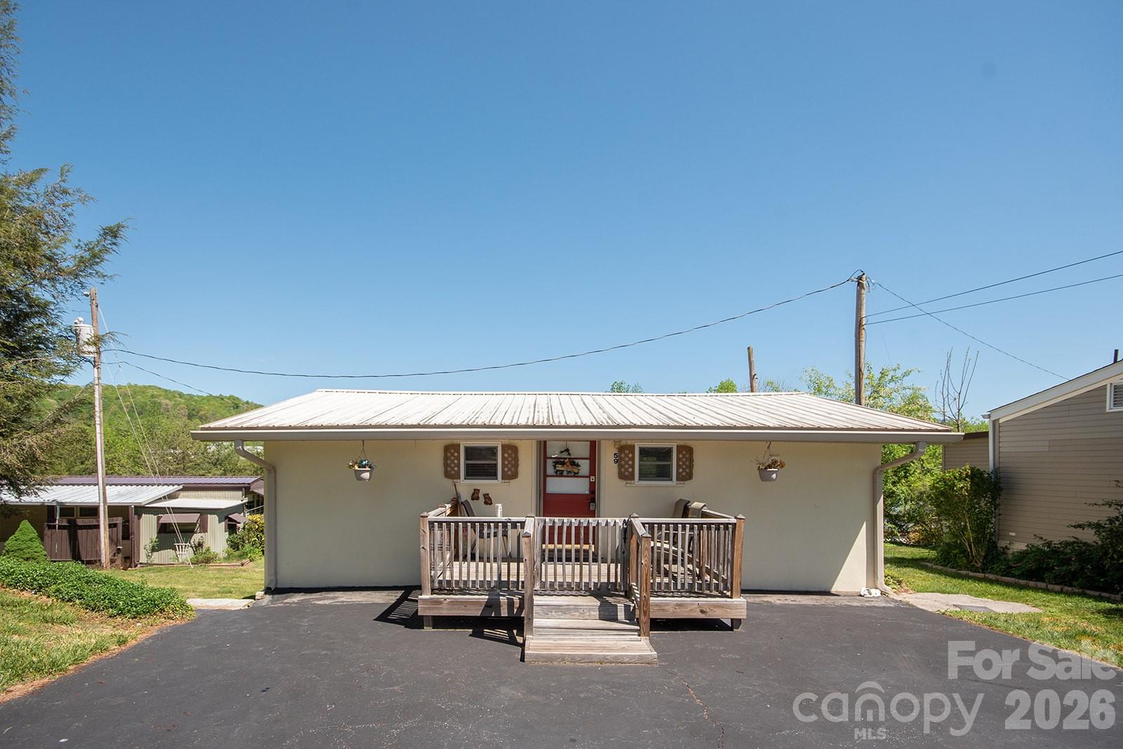 59 S Front Street Franklin NC 28734