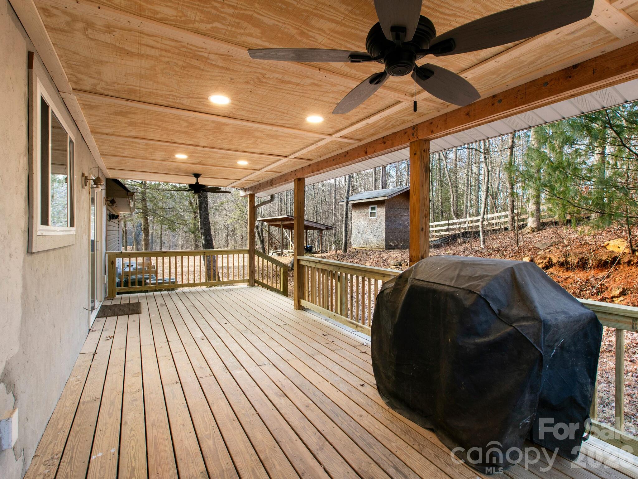 10 Bear Trail Fairview NC 28730