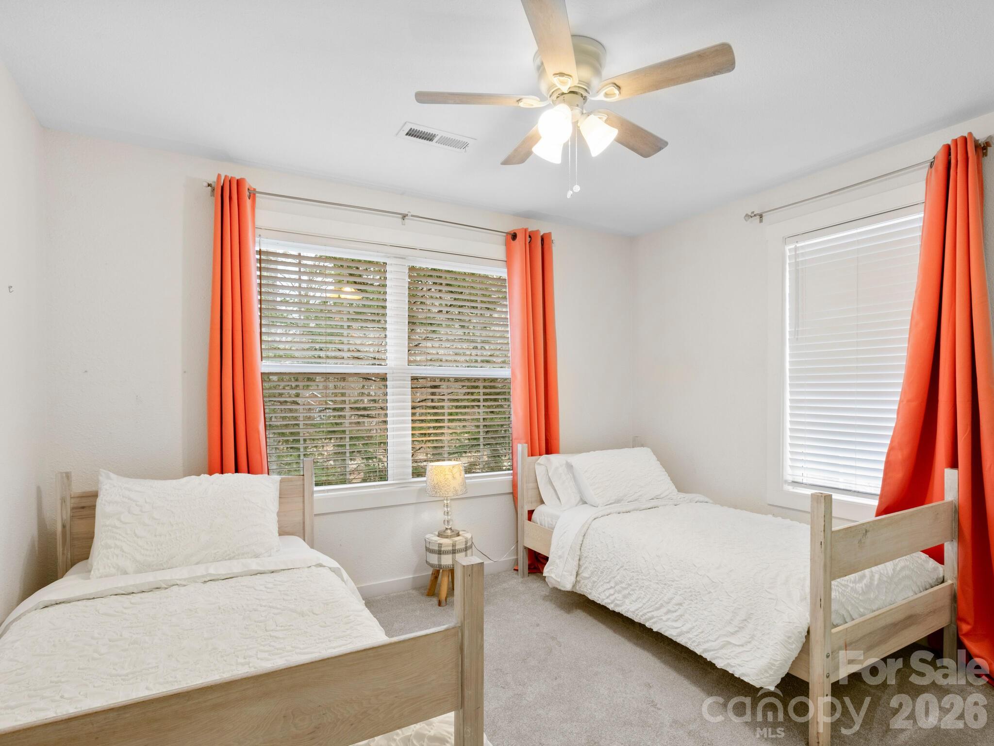 10 Bear Trail Fairview NC 28730