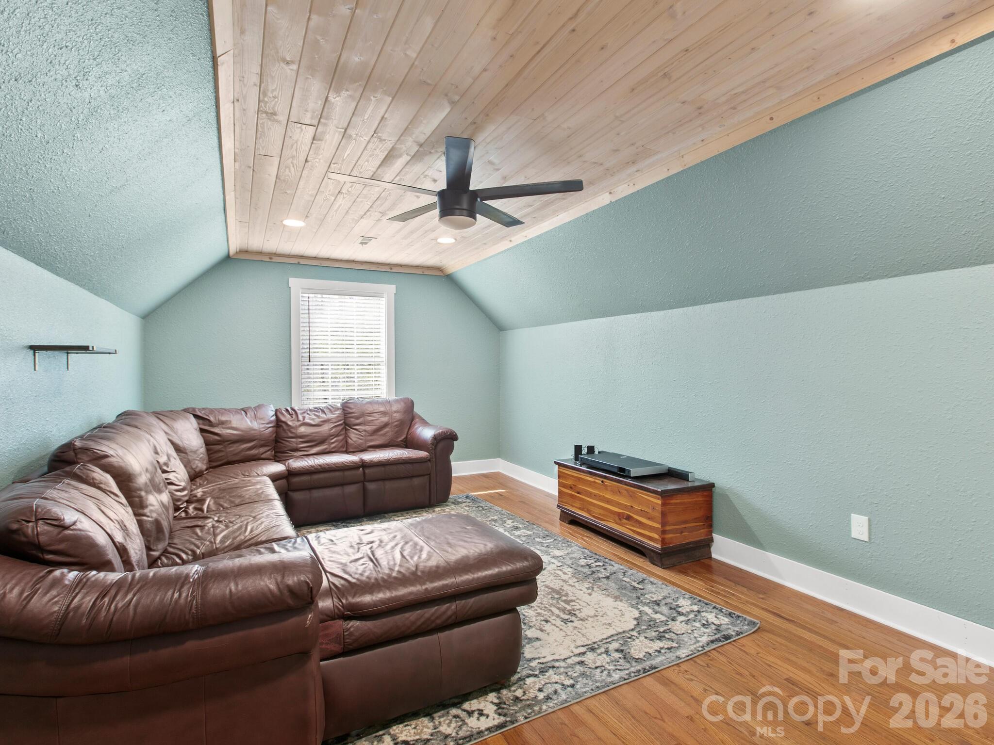 10 Bear Trail Fairview NC 28730