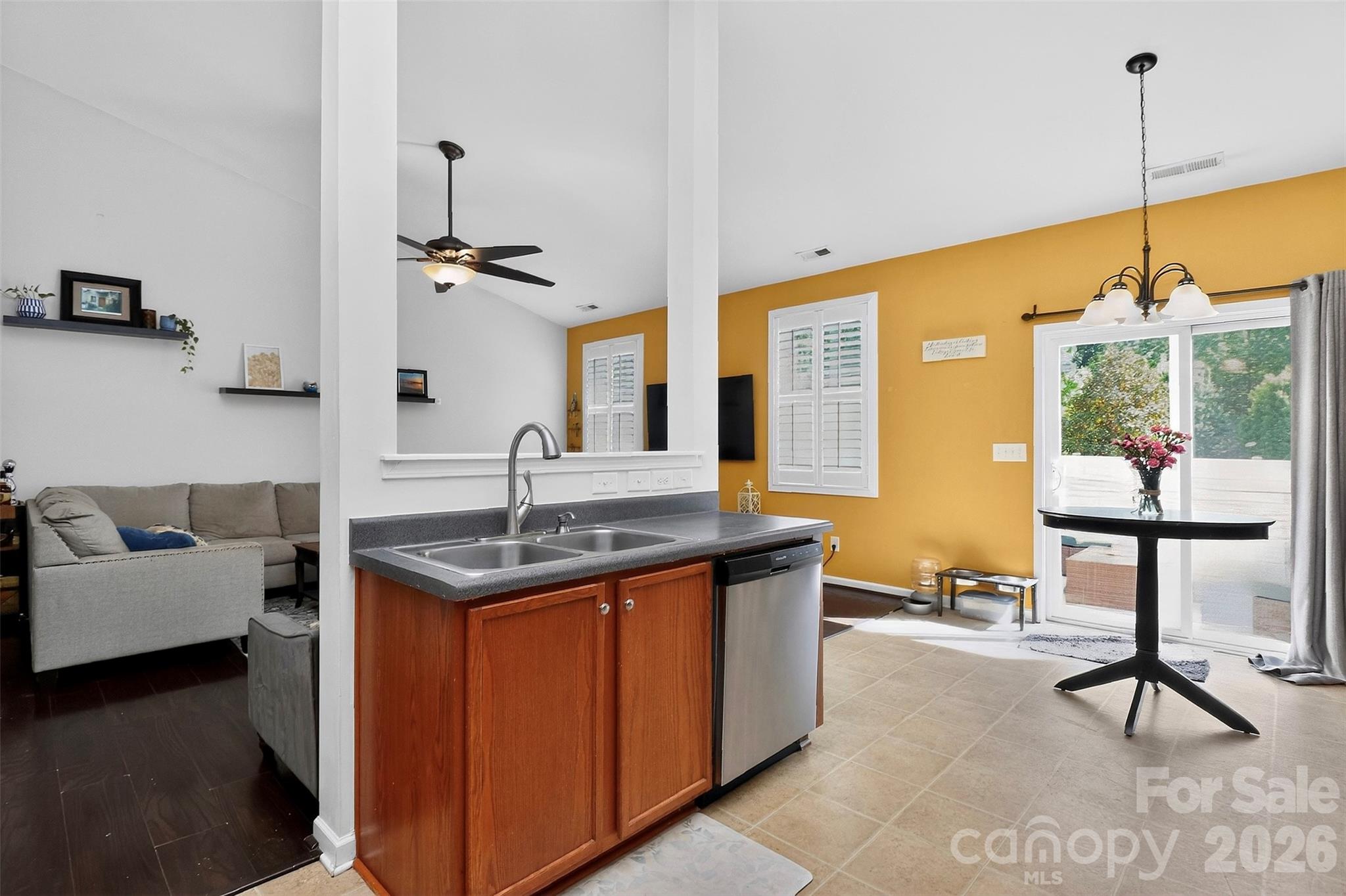 8807 Heartleaf Road Charlotte NC 28227