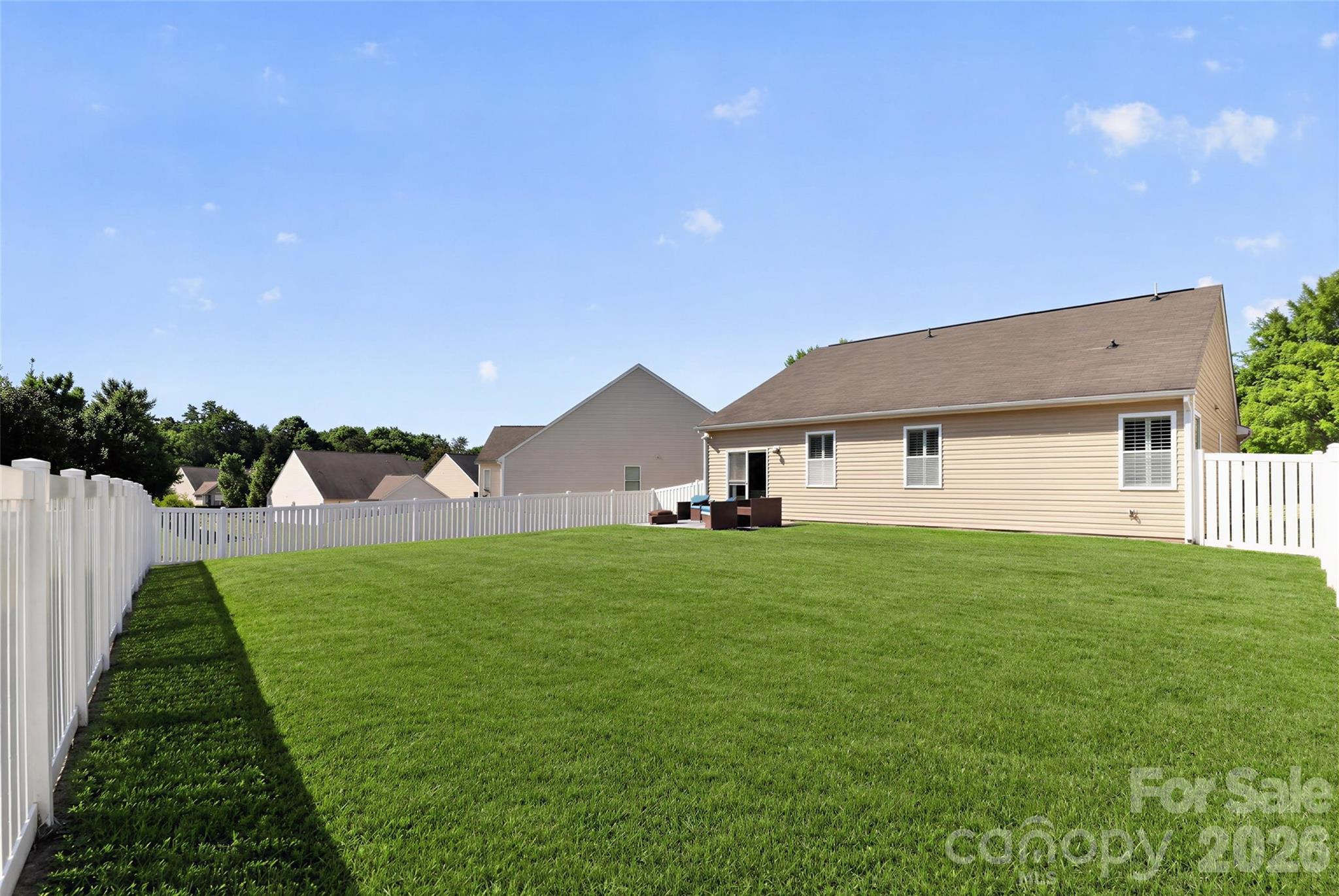 8807 Heartleaf Road Charlotte NC 28227
