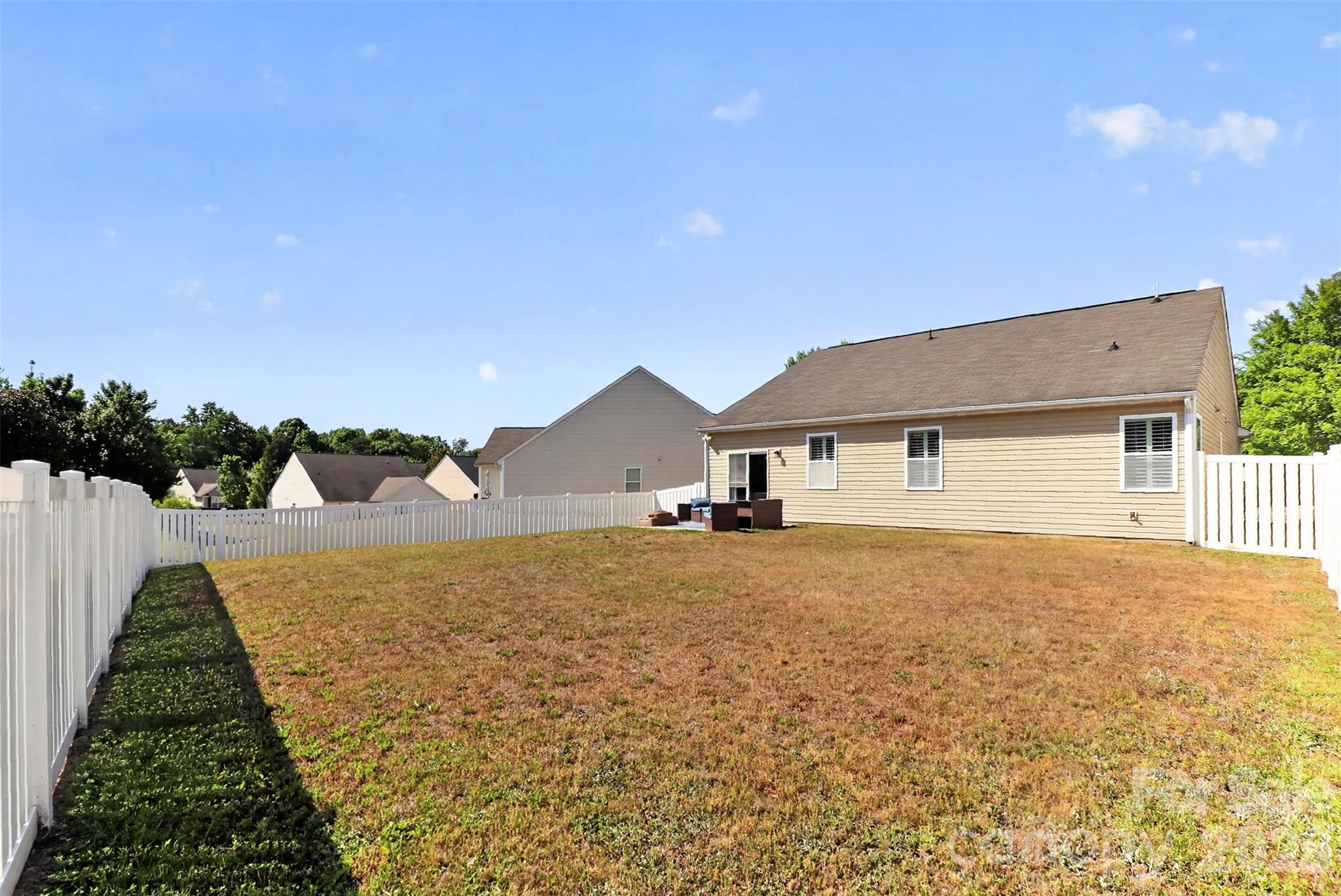 8807 Heartleaf Road Charlotte NC 28227