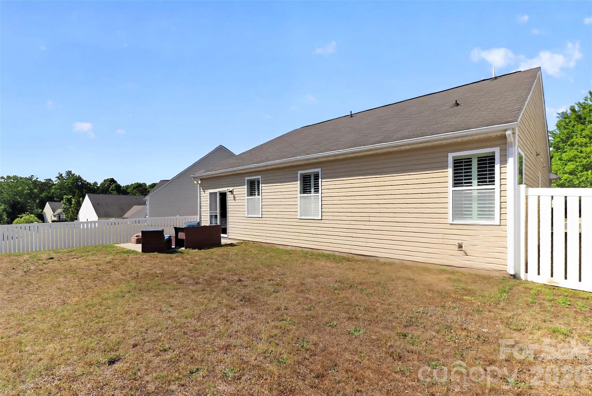 8807 Heartleaf Road Charlotte NC 28227