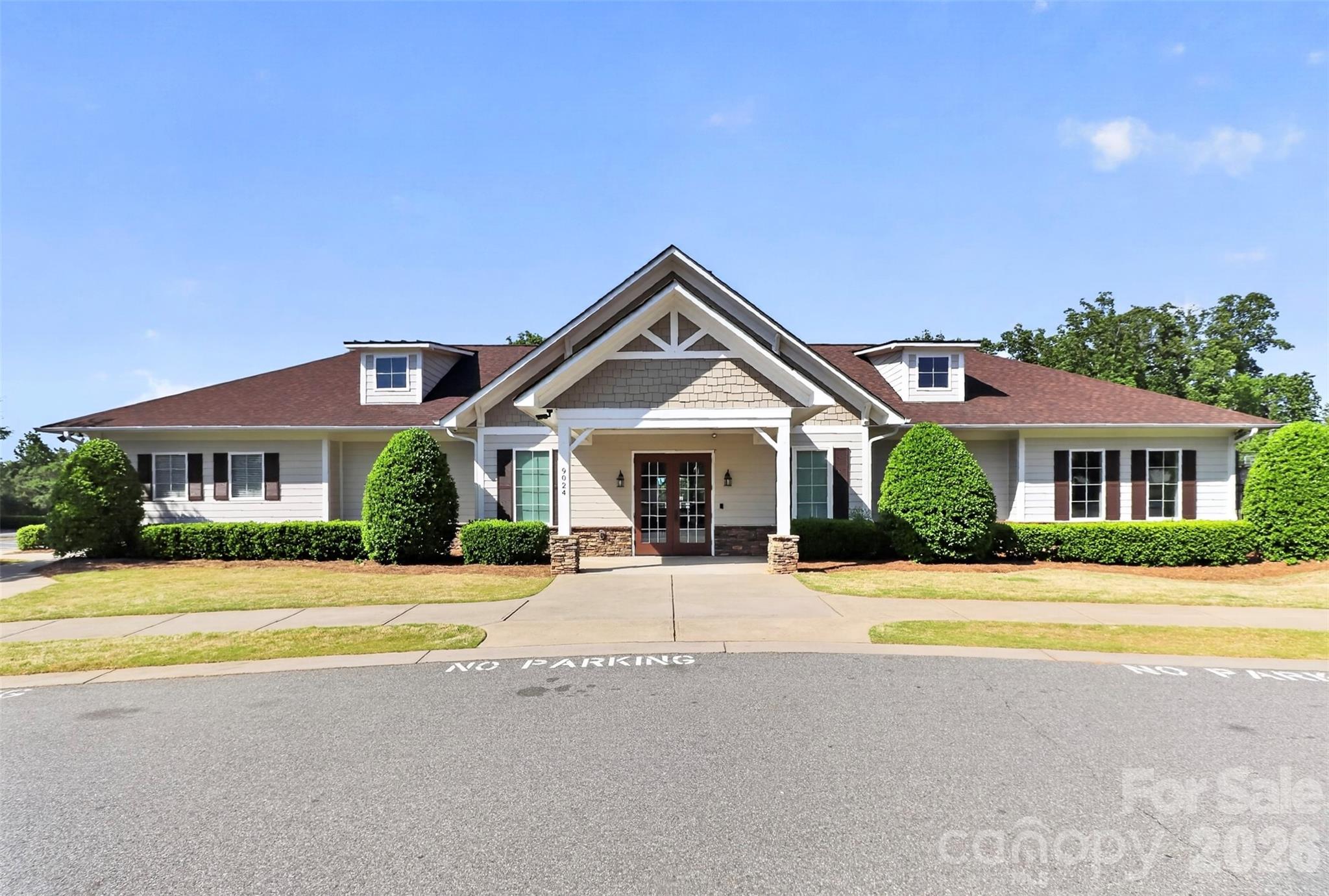 8807 Heartleaf Road Charlotte NC 28227