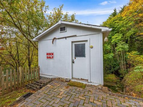 1200 Redmon Road Marshall NC 28753