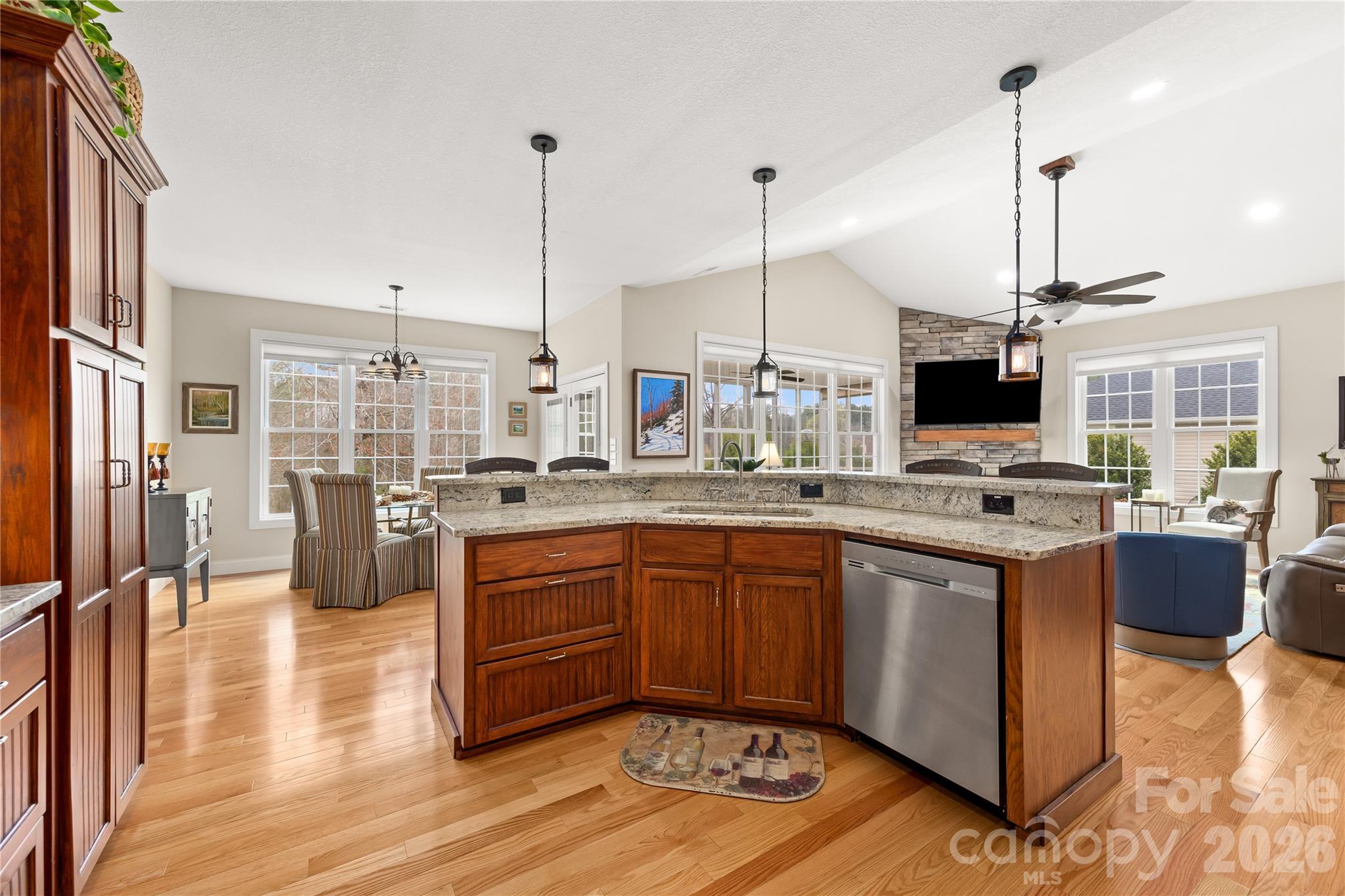 1123 King George Court Lenoir NC 28645