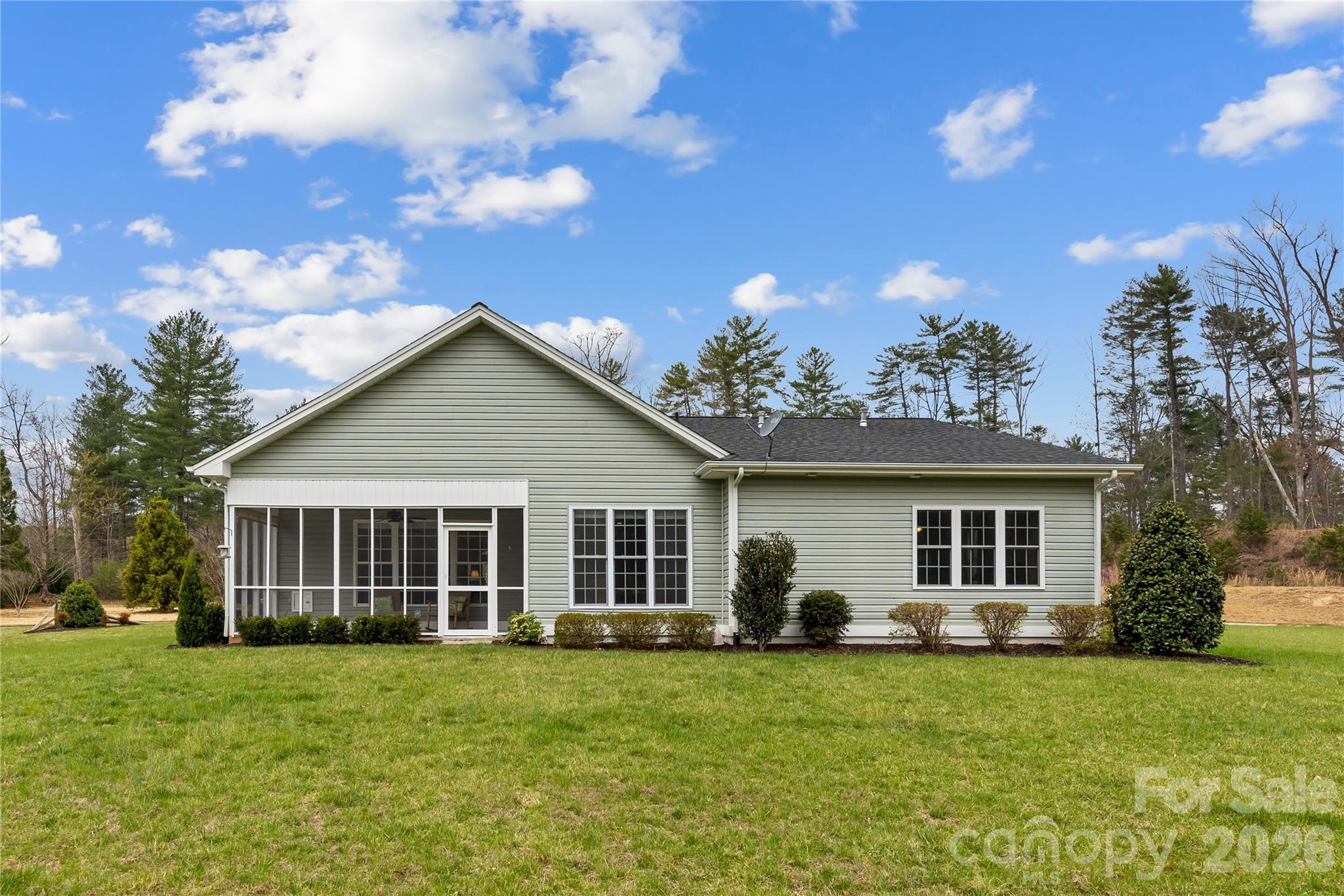 1123 King George Court Lenoir NC 28645
