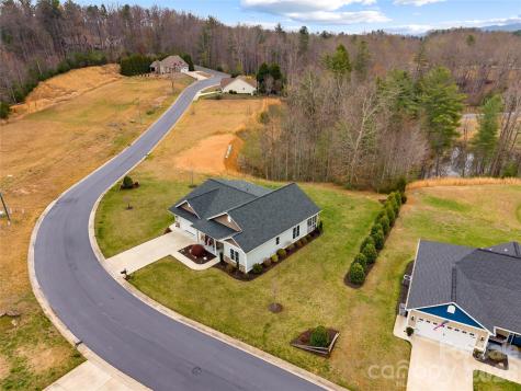 1123 King George Court Lenoir NC 28645