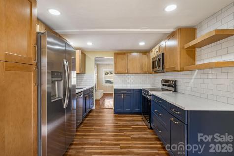 1015 Mountain View Street Hendersonville NC 28739