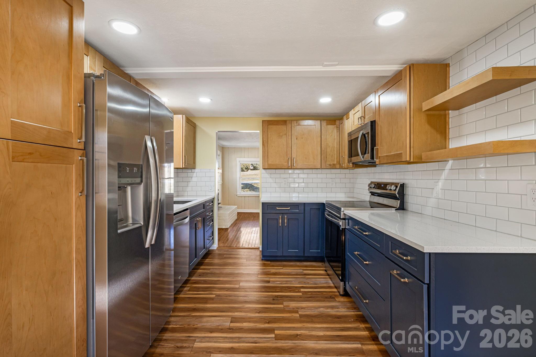 1015 Mountain View Street Hendersonville NC 28739