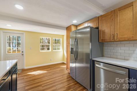1015 Mountain View Street Hendersonville NC 28739