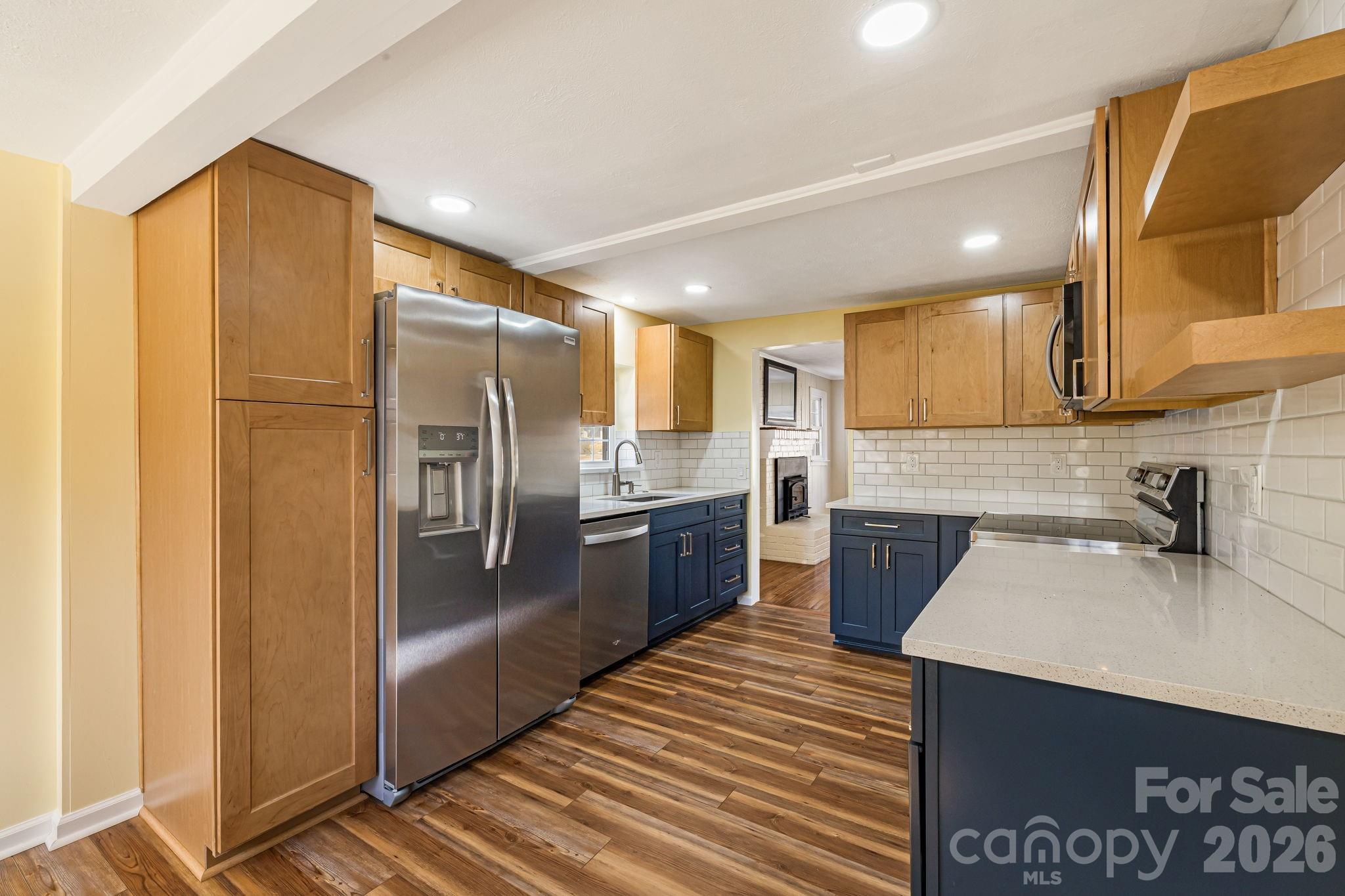 1015 Mountain View Street Hendersonville NC 28739