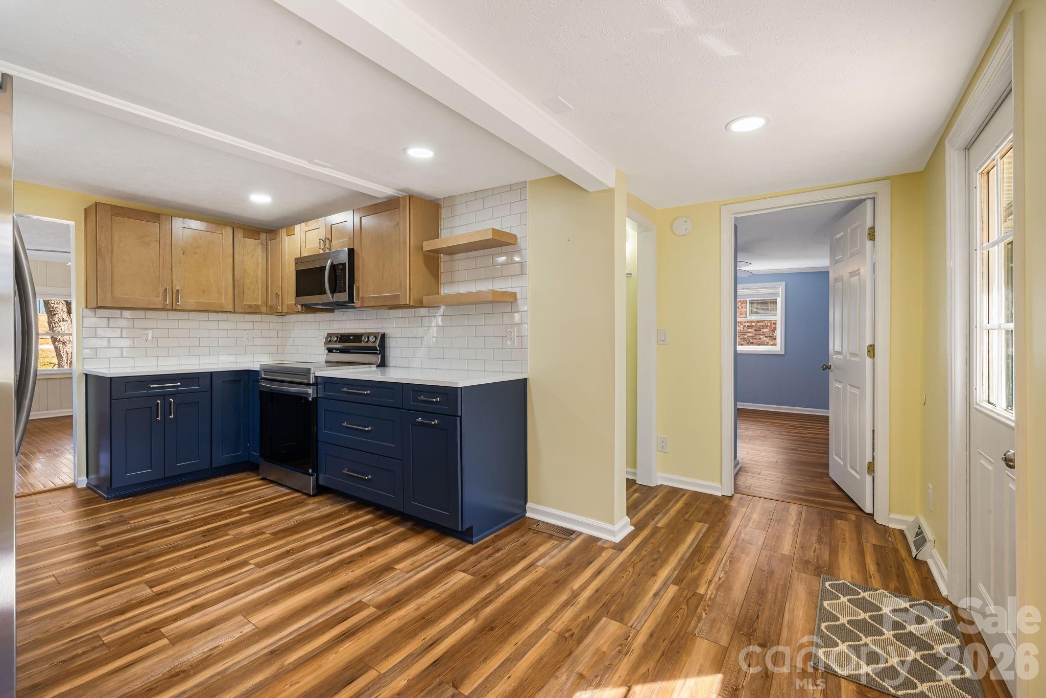 1015 Mountain View Street Hendersonville NC 28739