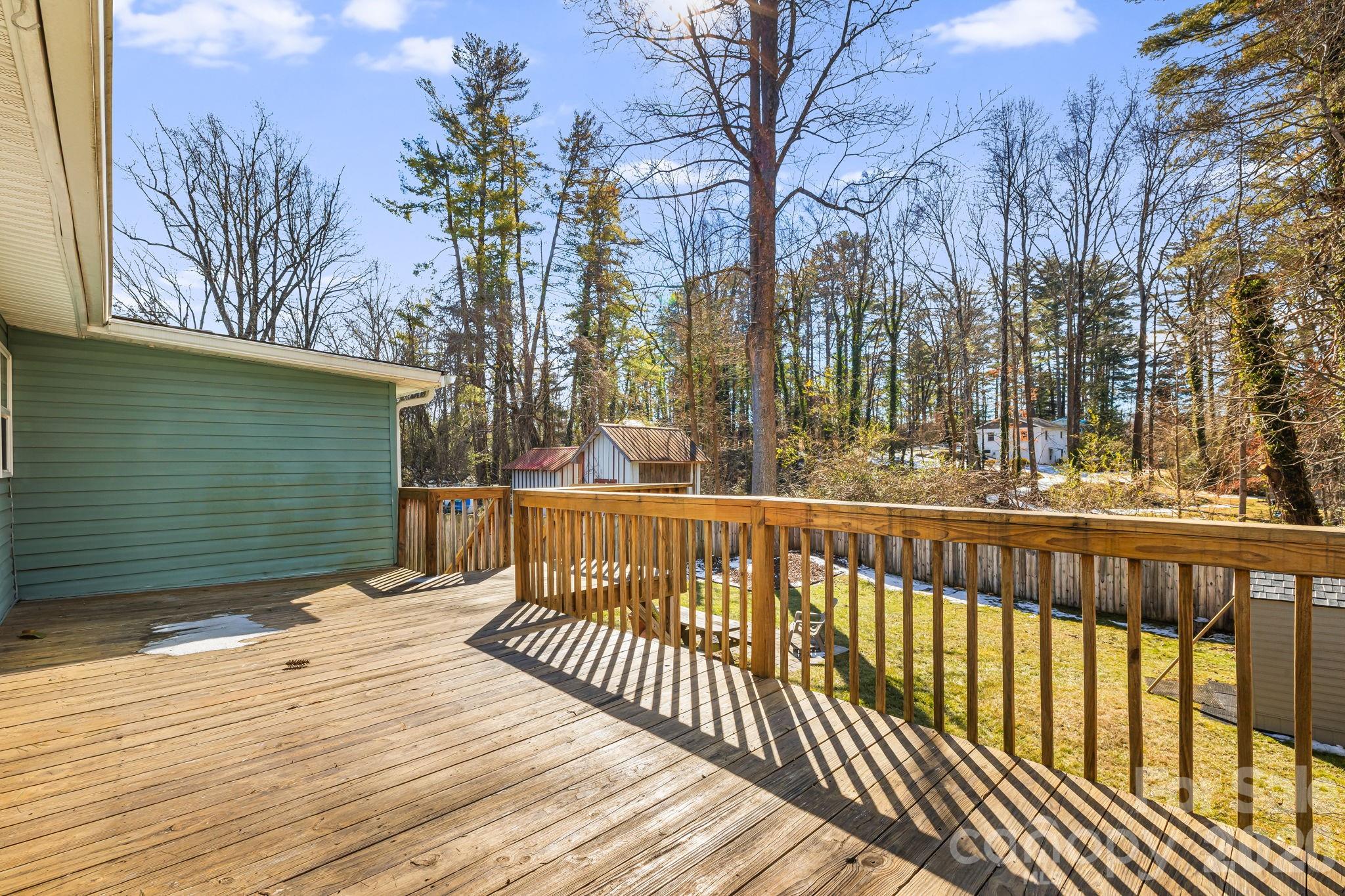 1015 Mountain View Street Hendersonville NC 28739