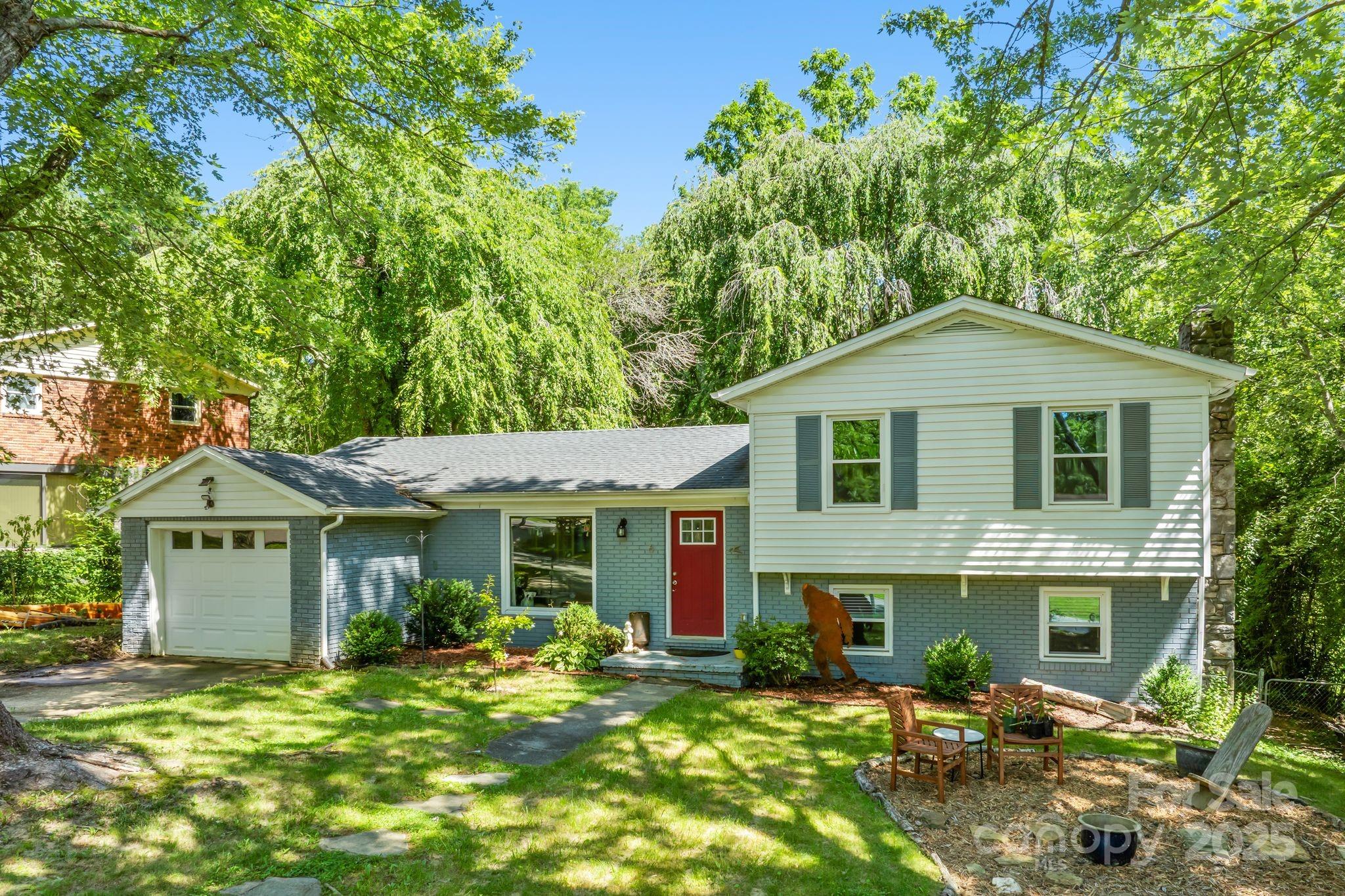 6 Morgan Boulevard Arden NC 28704