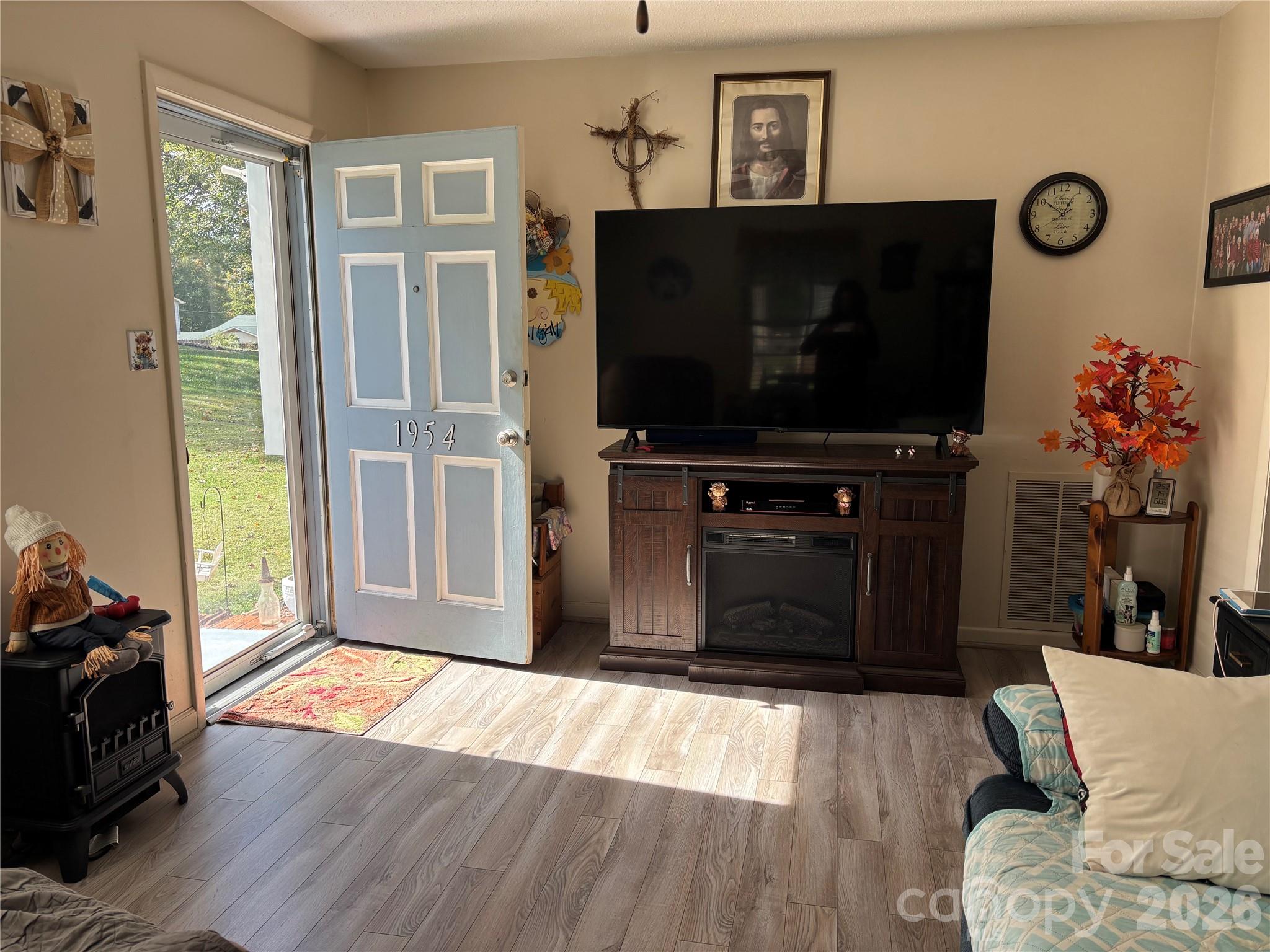 1954 Villa Drive Newton NC 28658