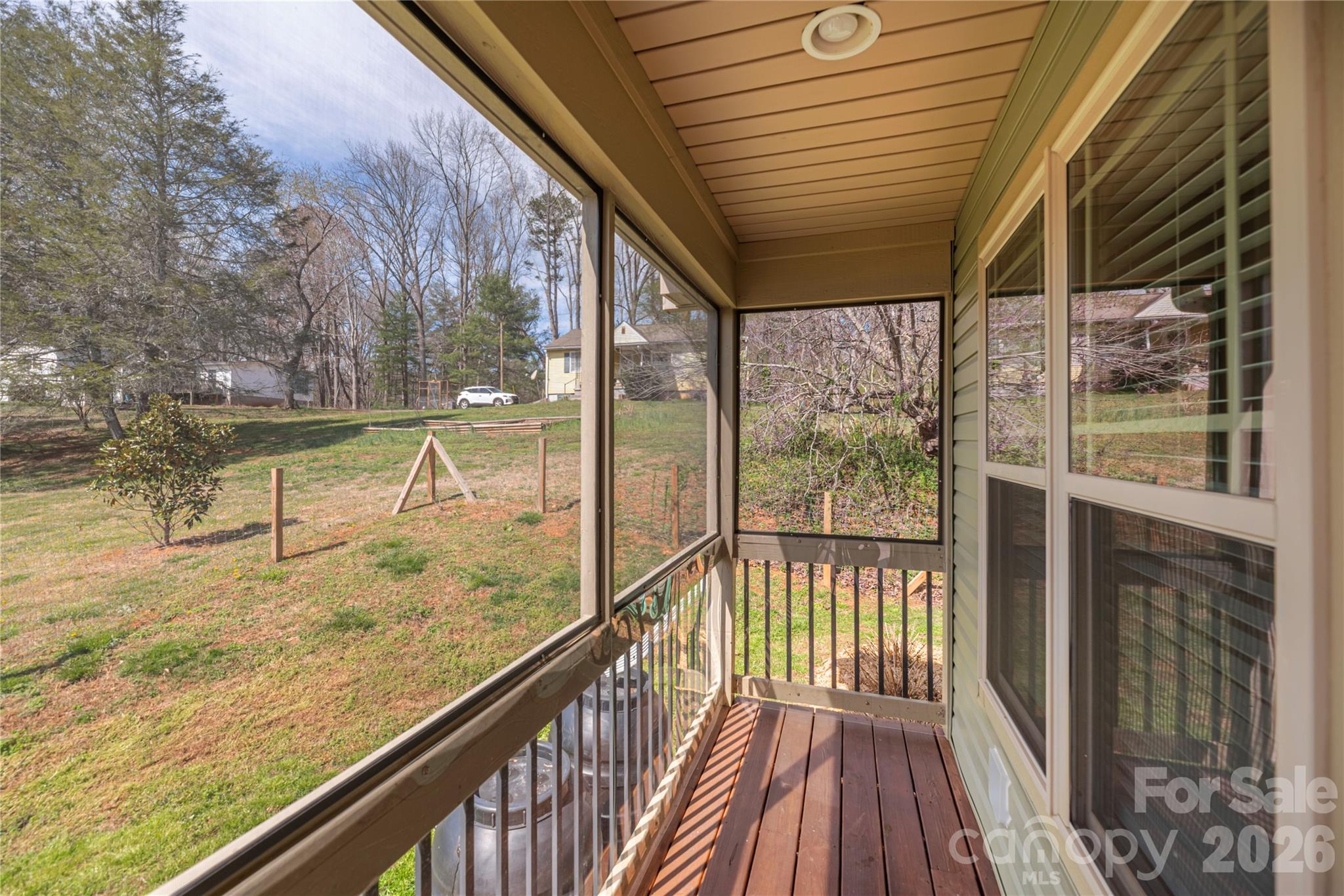 20 Golden Tree Lane Asheville NC 28806
