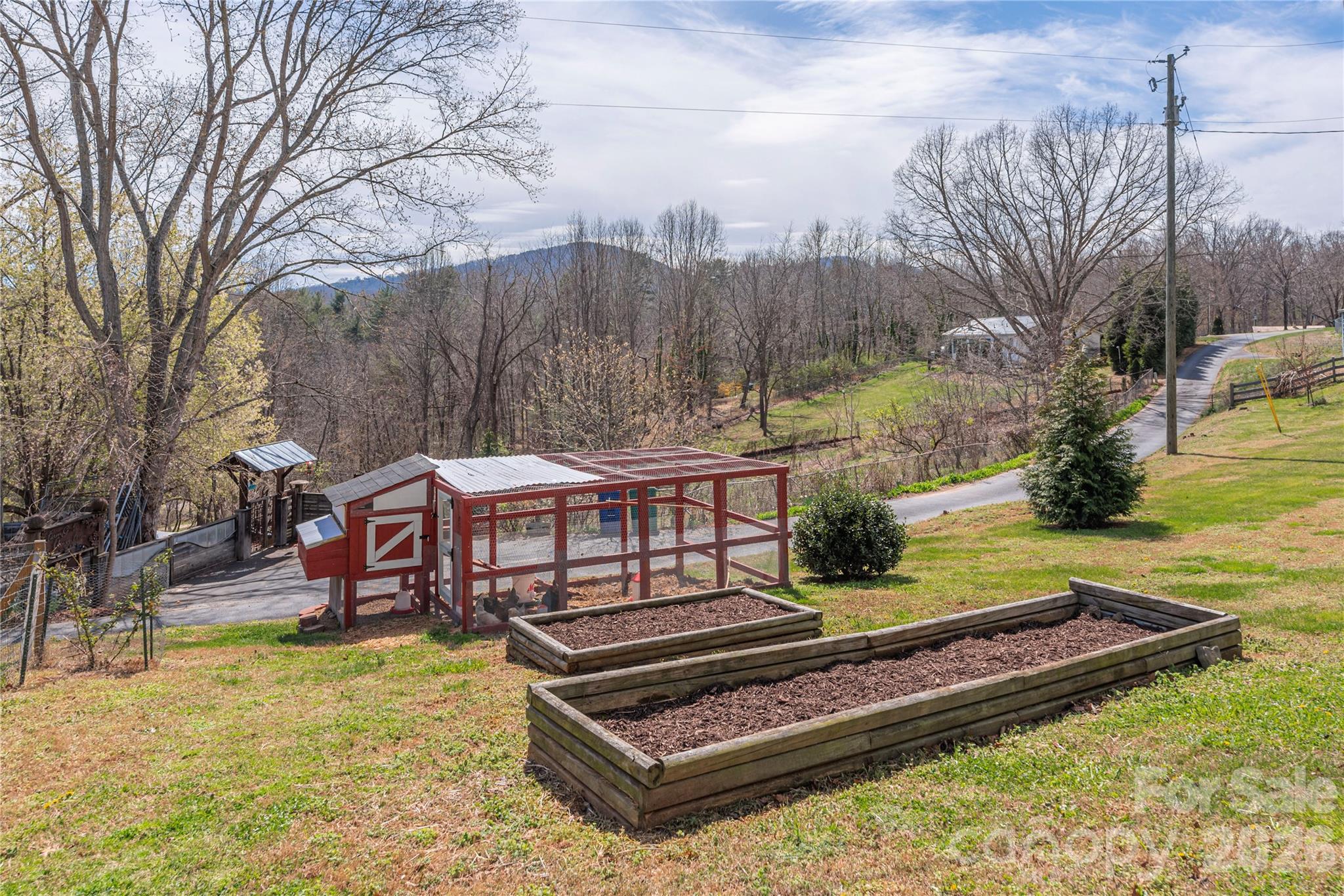 20 Golden Tree Lane Asheville NC 28806