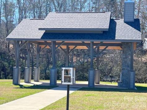 717 Daniel Circle Drive Mills River NC 28759