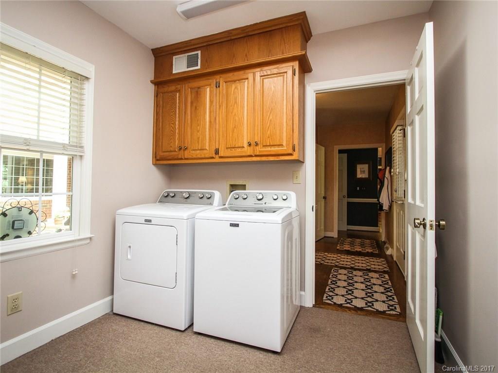 2122 Cloister Drive Charlotte NC 28211