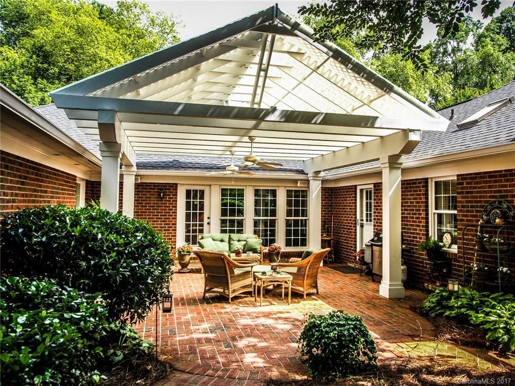 2122 Cloister Drive Charlotte NC 28211