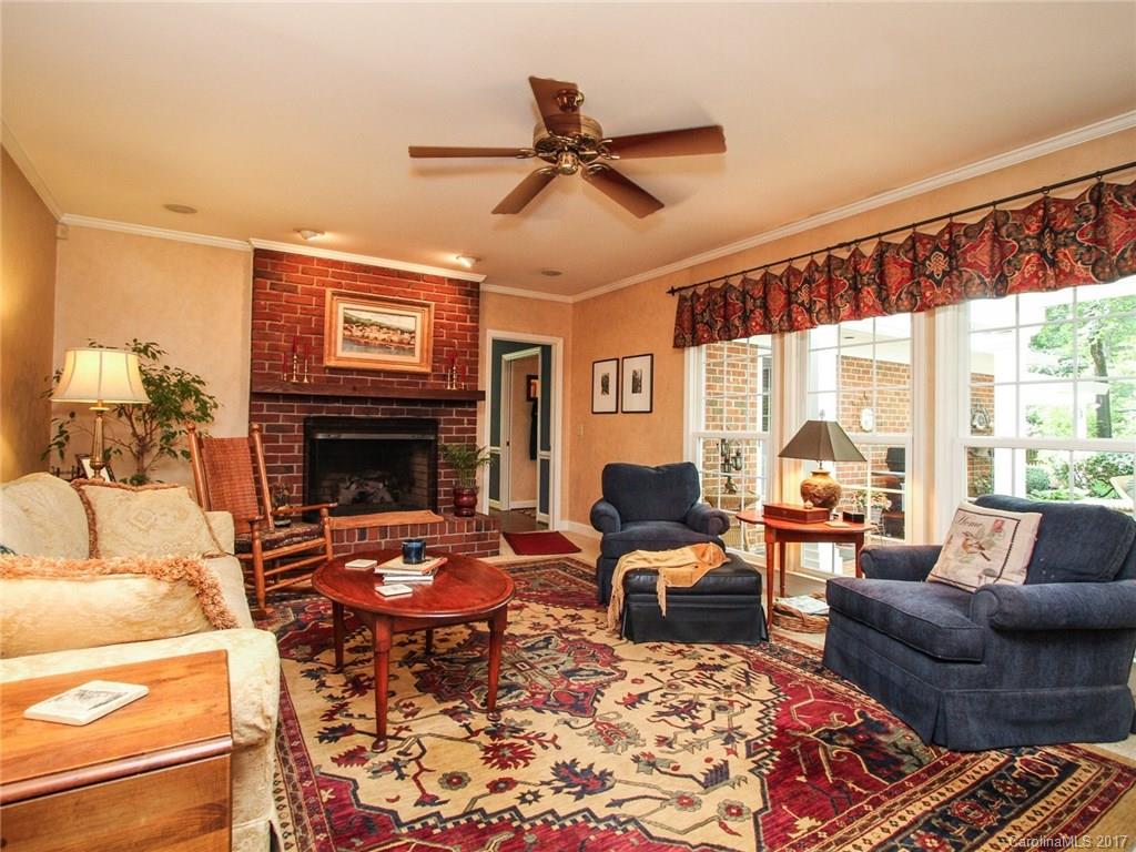 2122 Cloister Drive Charlotte NC 28211