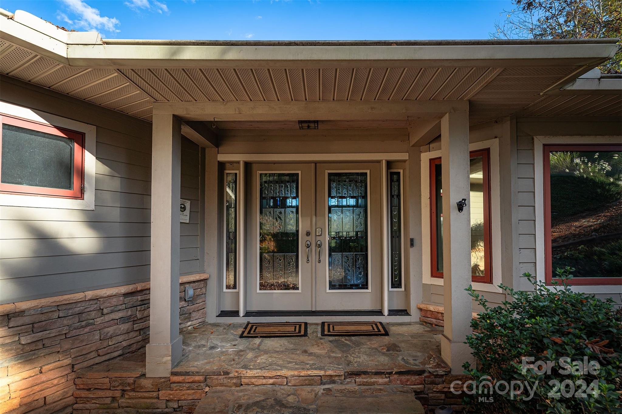 216 Woodland Circle Lake Lure NC 28746