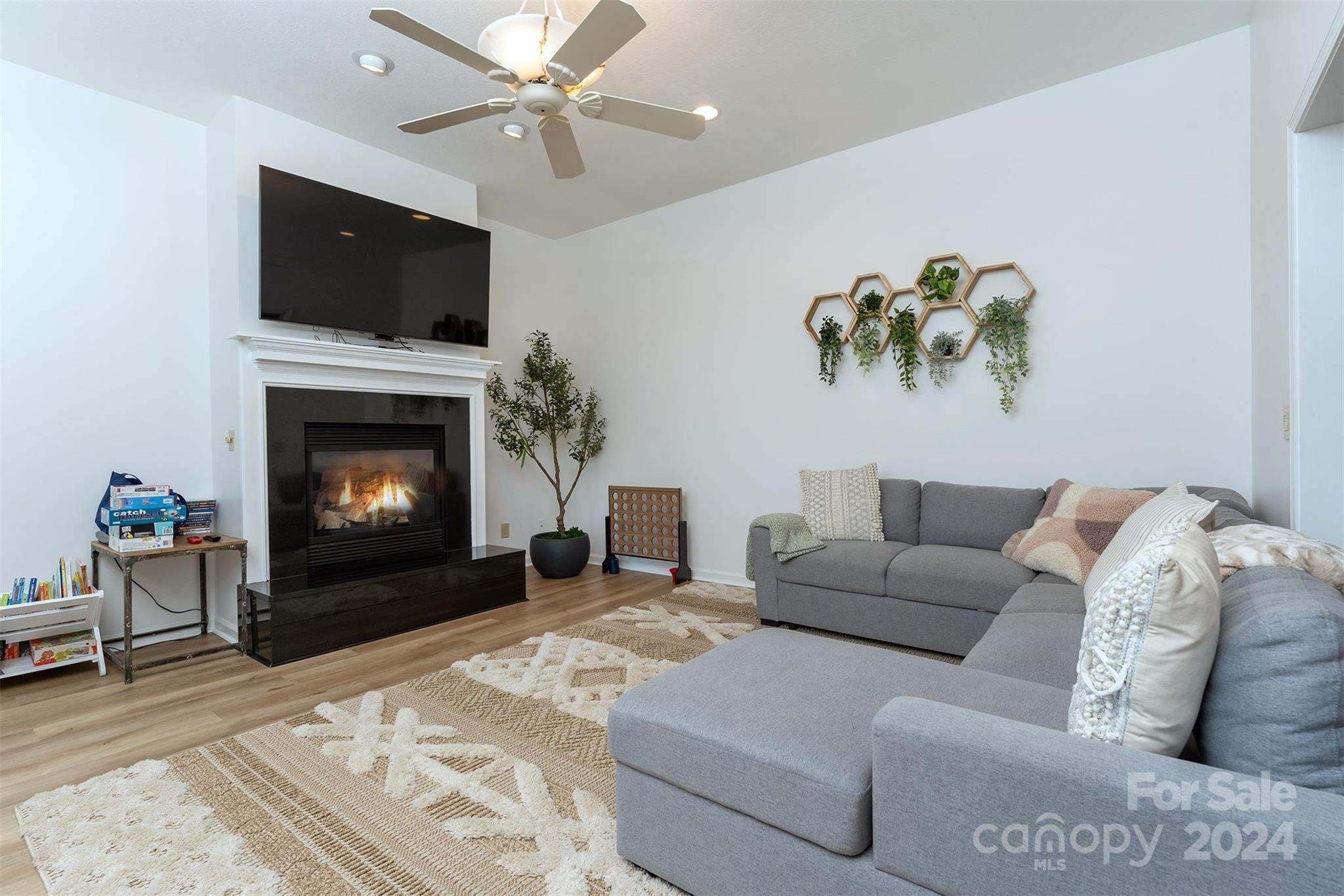 216 Woodland Circle Lake Lure NC 28746