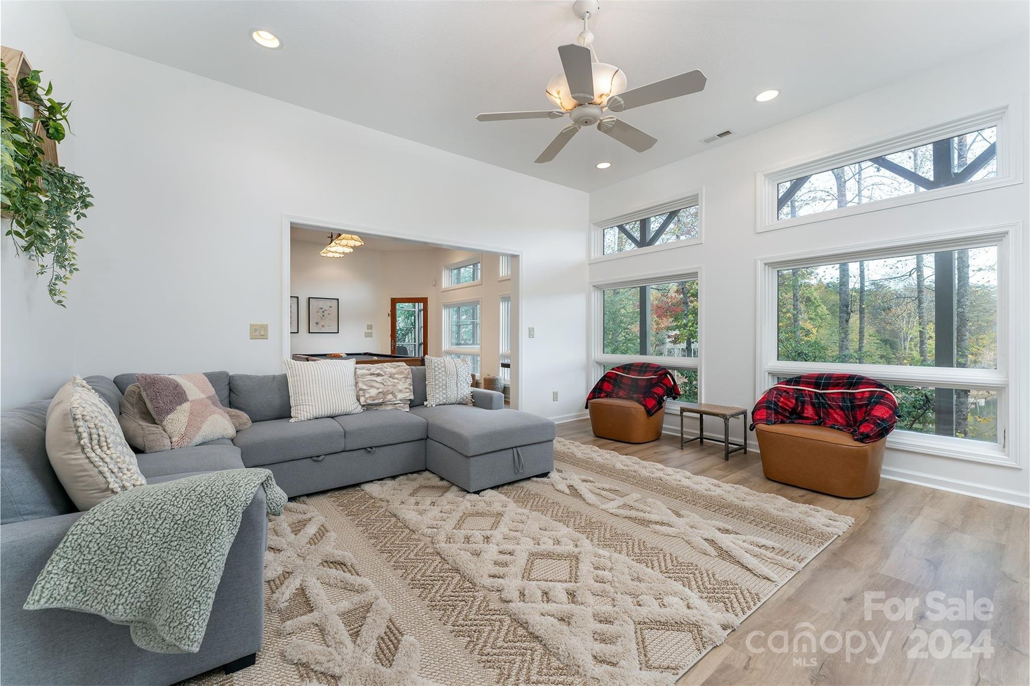 216 Woodland Circle Lake Lure NC 28746