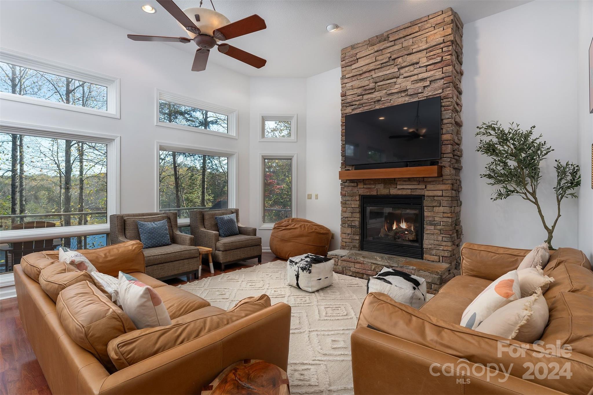 216 Woodland Circle Lake Lure NC 28746