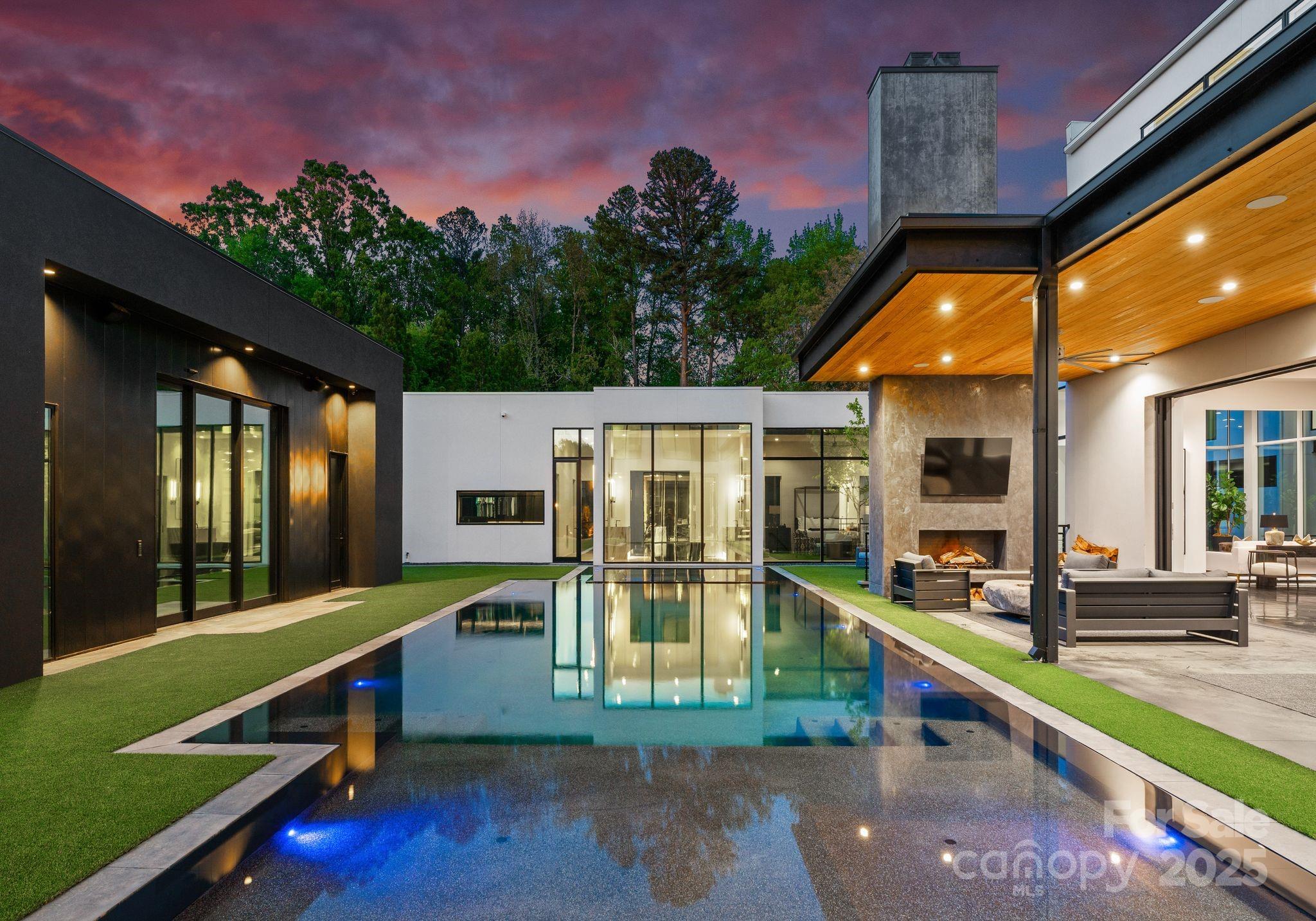 4817 Carmel Park Drive Charlotte NC 28226