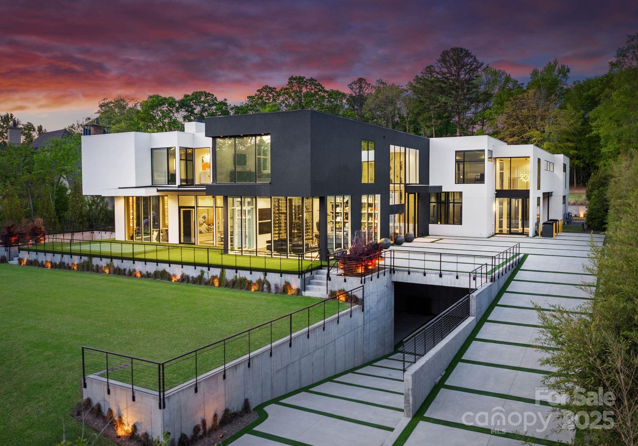 4817 Carmel Park Drive Charlotte NC 28226