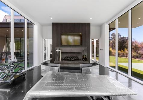 4817 Carmel Park Drive Charlotte NC 28226