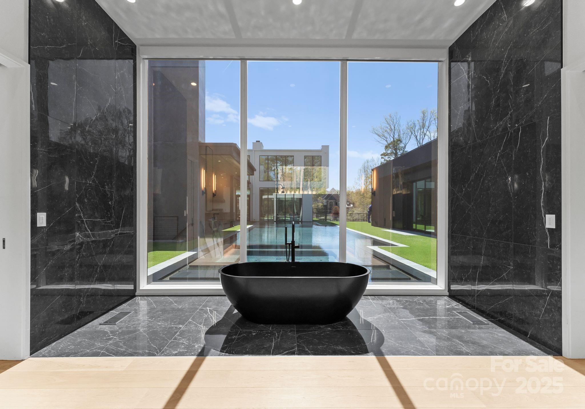 4817 Carmel Park Drive Charlotte NC 28226