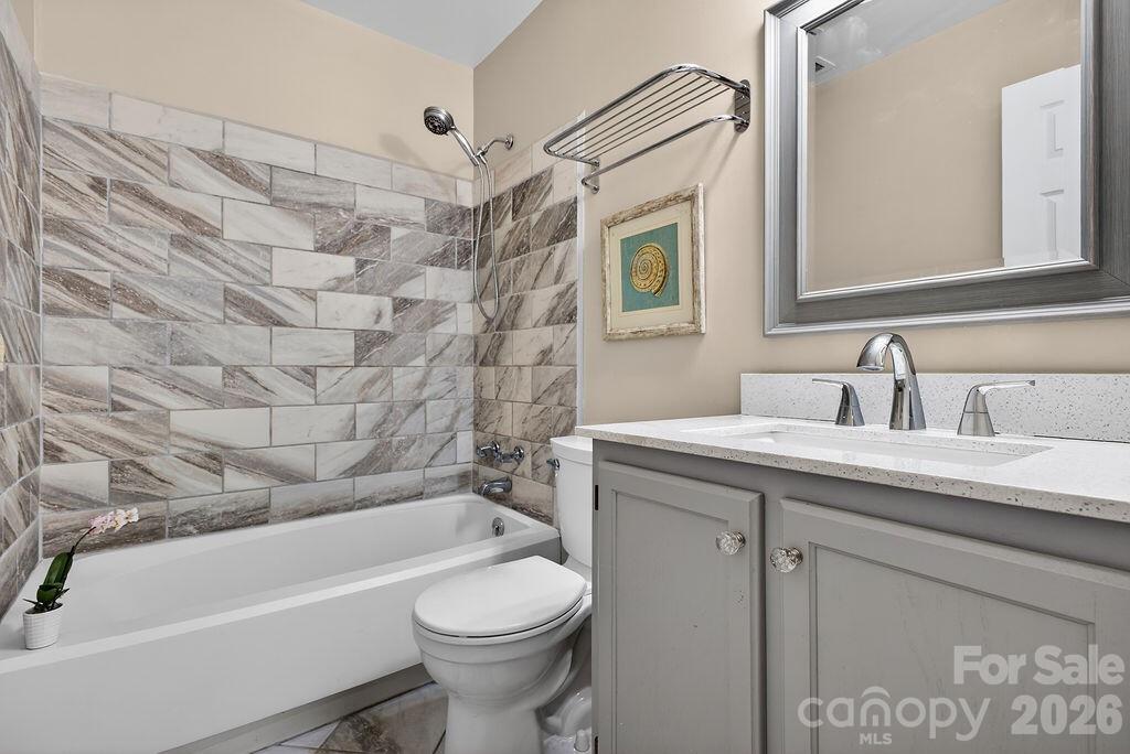 16 Spears Avenue Asheville NC 28801
