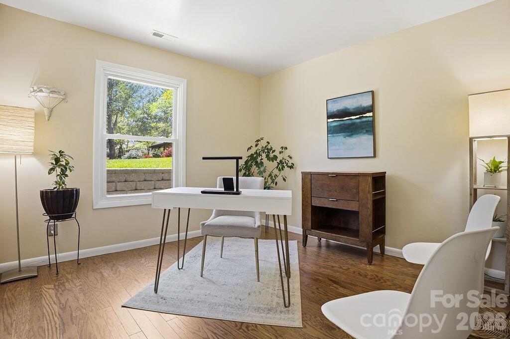 16 Spears Avenue Asheville NC 28801
