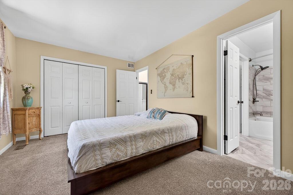 16 Spears Avenue Asheville NC 28801