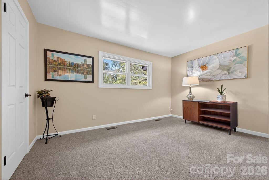 16 Spears Avenue Asheville NC 28801