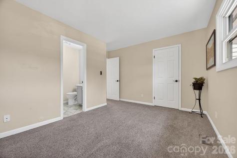16 Spears Avenue Asheville NC 28801