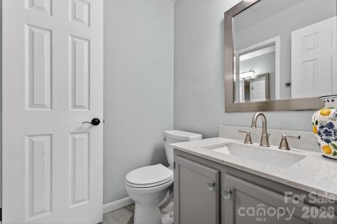 16 Spears Avenue Asheville NC 28801