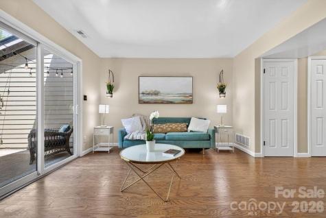 16 Spears Avenue Asheville NC 28801