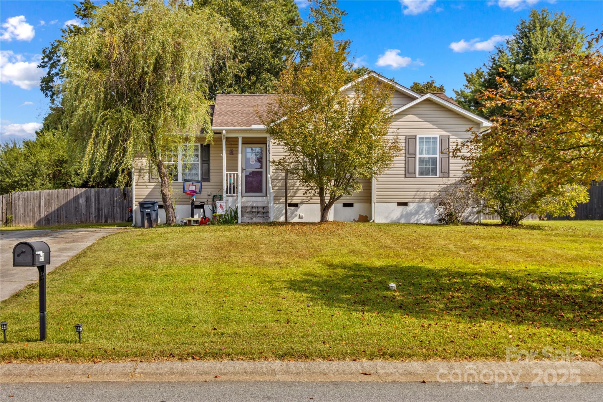 123 Garden Street Troutman NC 28166
