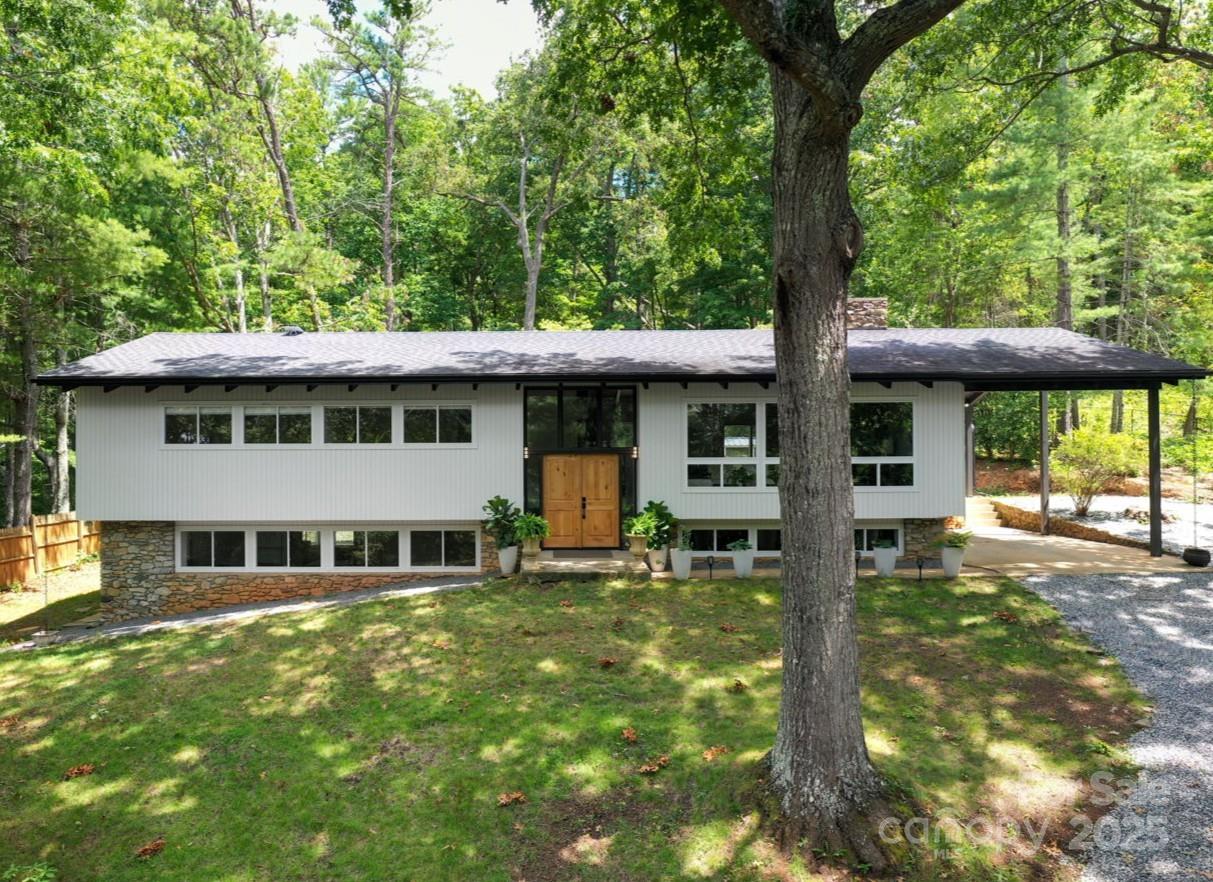 10 Munn Drive Asheville NC 28805