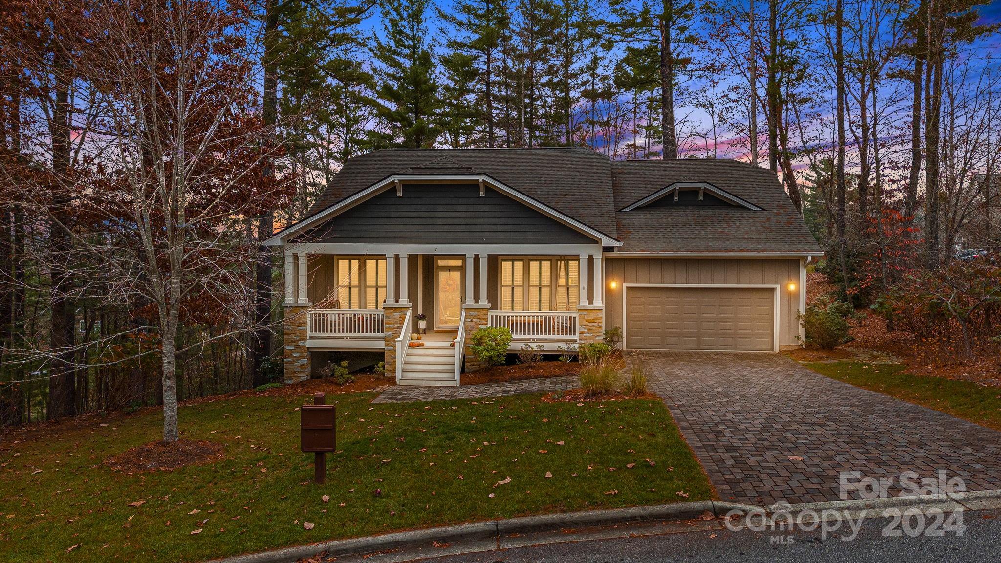 7 Gray Duster Circle Biltmore Lake NC 28715