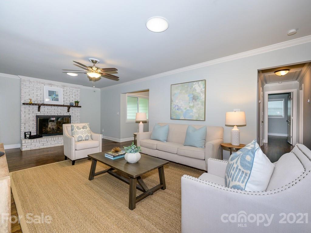 5814 Murrayhill Road Charlotte NC 28210