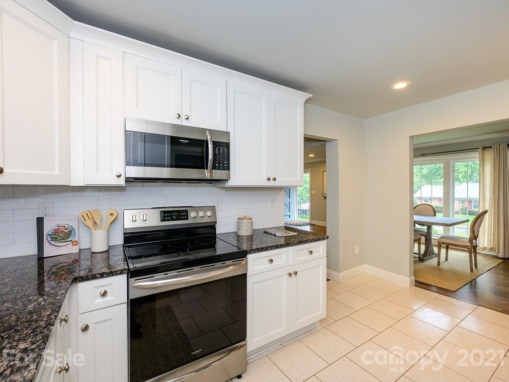5814 Murrayhill Road Charlotte NC 28210
